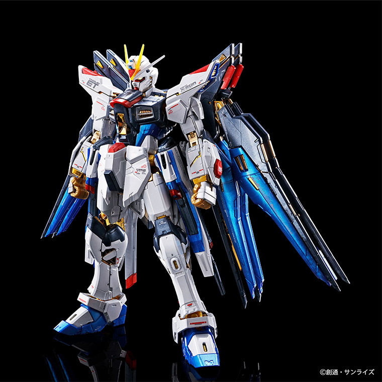 【プレミアムバンダイ先行】RG 1/144　ストライクフリーダムガンダム[チタニウムフィニッシュ]