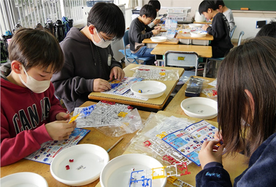 授業風景 組み立て体験